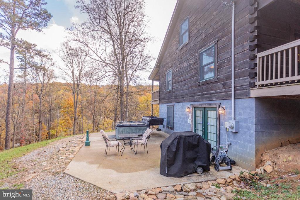 900 CROOKED RUN RD