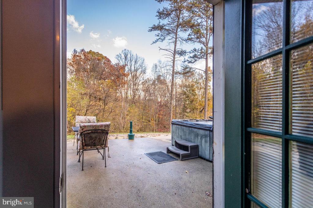 900 CROOKED RUN RD