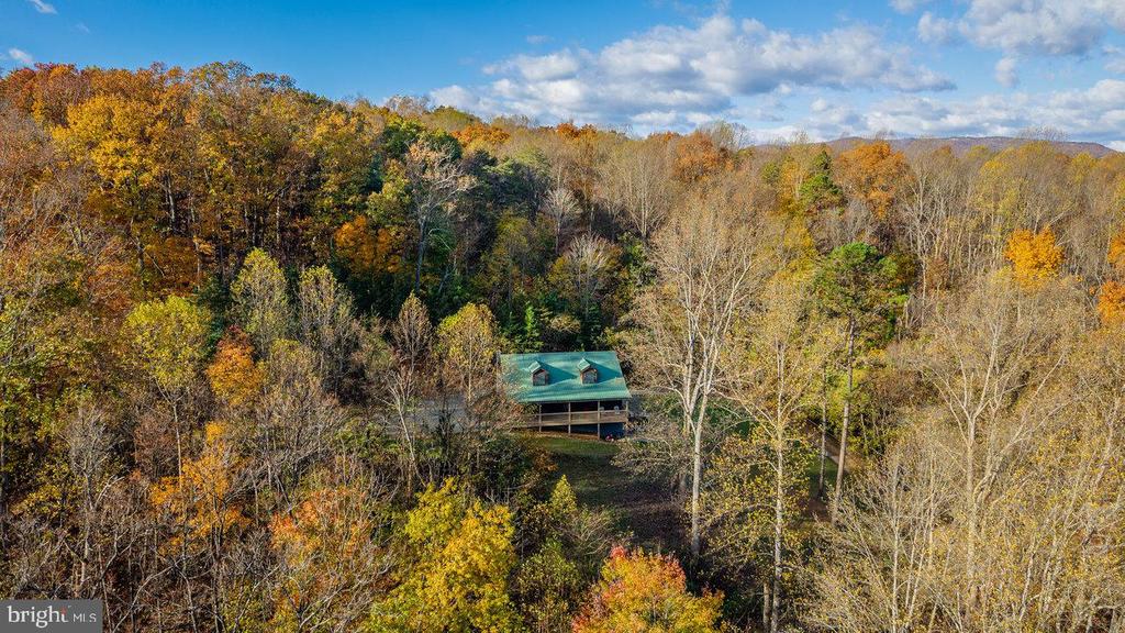 900 CROOKED RUN RD
