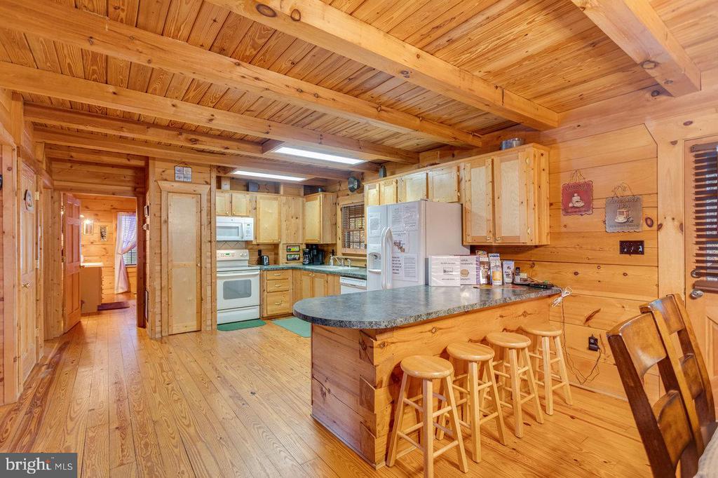 900 CROOKED RUN RD