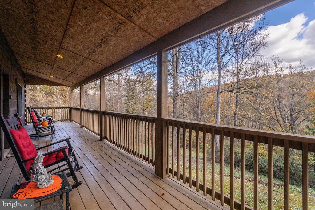 900 CROOKED RUN RD