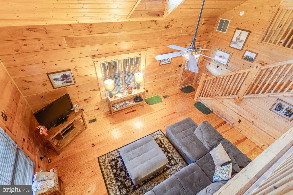 900 CROOKED RUN RD