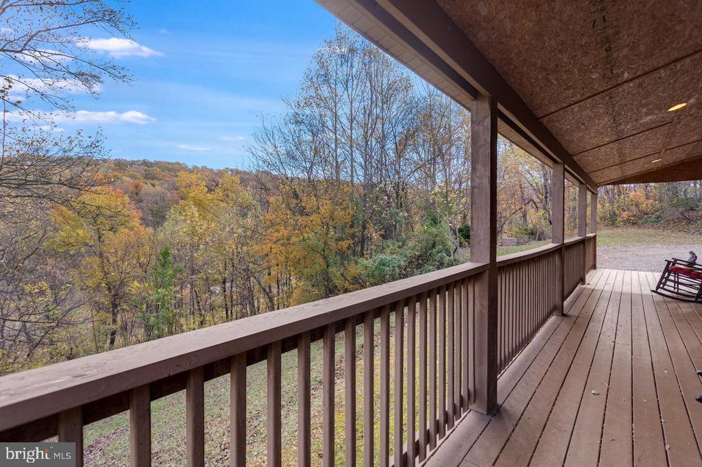 900 CROOKED RUN RD