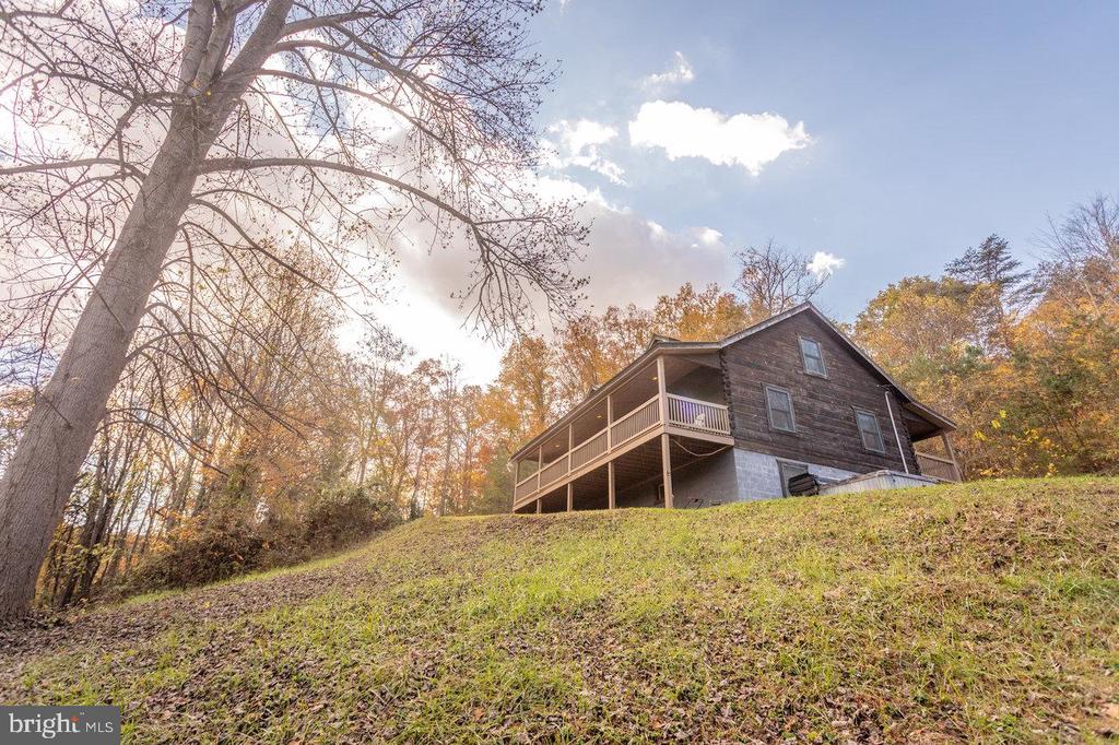 900 CROOKED RUN RD