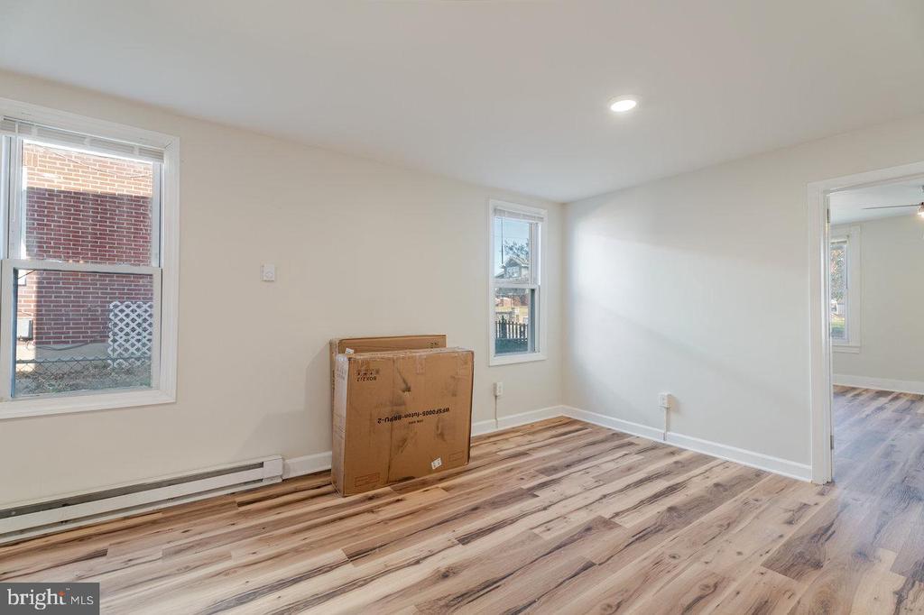427 FOURTH ST