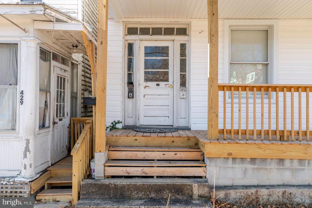 427 FOURTH ST