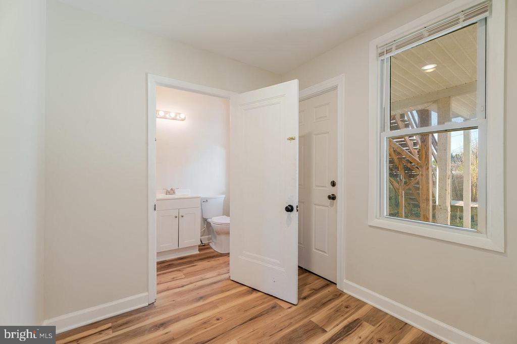 427 FOURTH ST