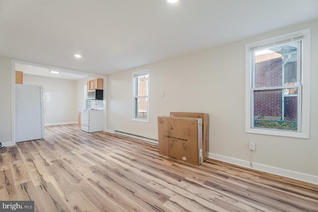 427 FOURTH ST