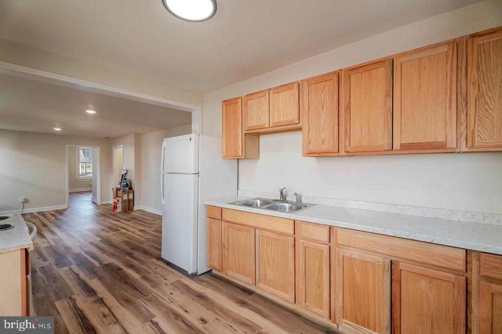 427 FOURTH ST