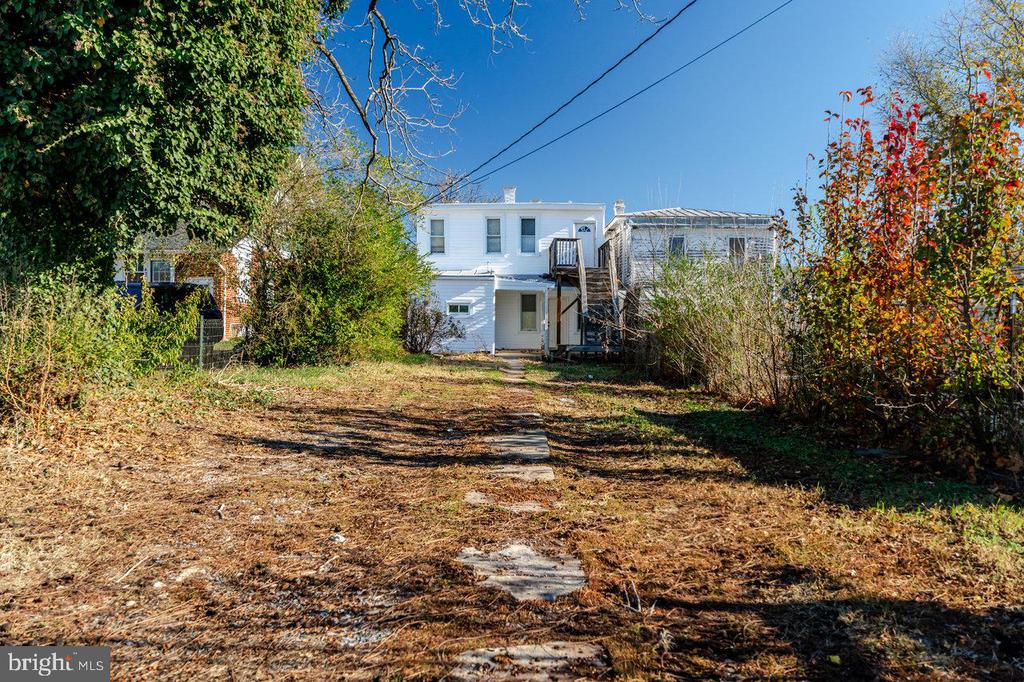 427 FOURTH ST