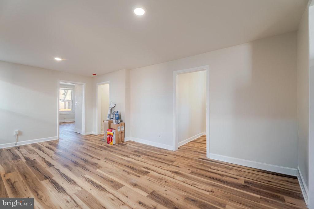 427 FOURTH ST