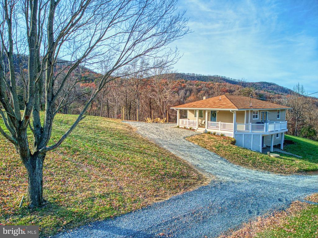 220 VIEW MOUNTAIN RD