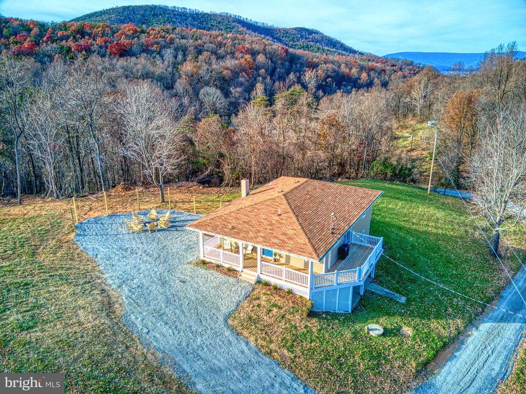 220 VIEW MOUNTAIN RD