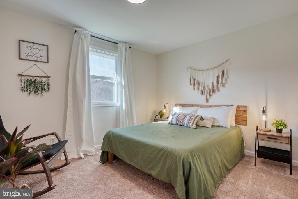 220 VIEW MOUNTAIN RD