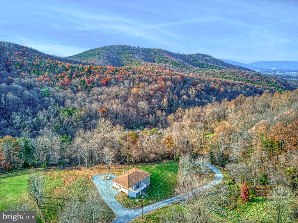 220 VIEW MOUNTAIN RD