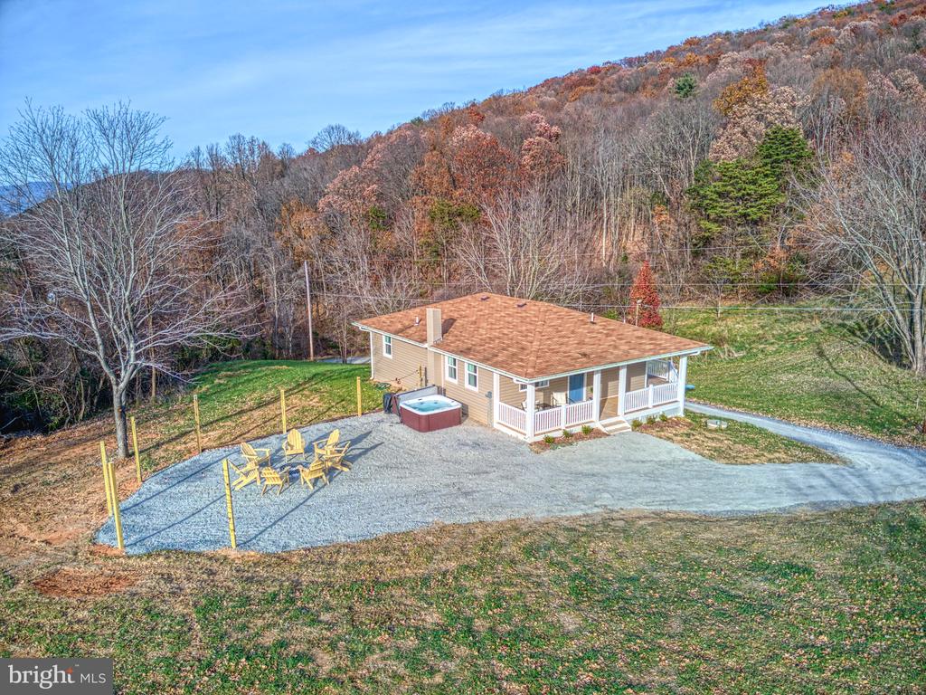 220 VIEW MOUNTAIN RD
