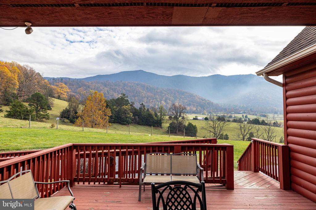 2225 VALLEY BURG RD