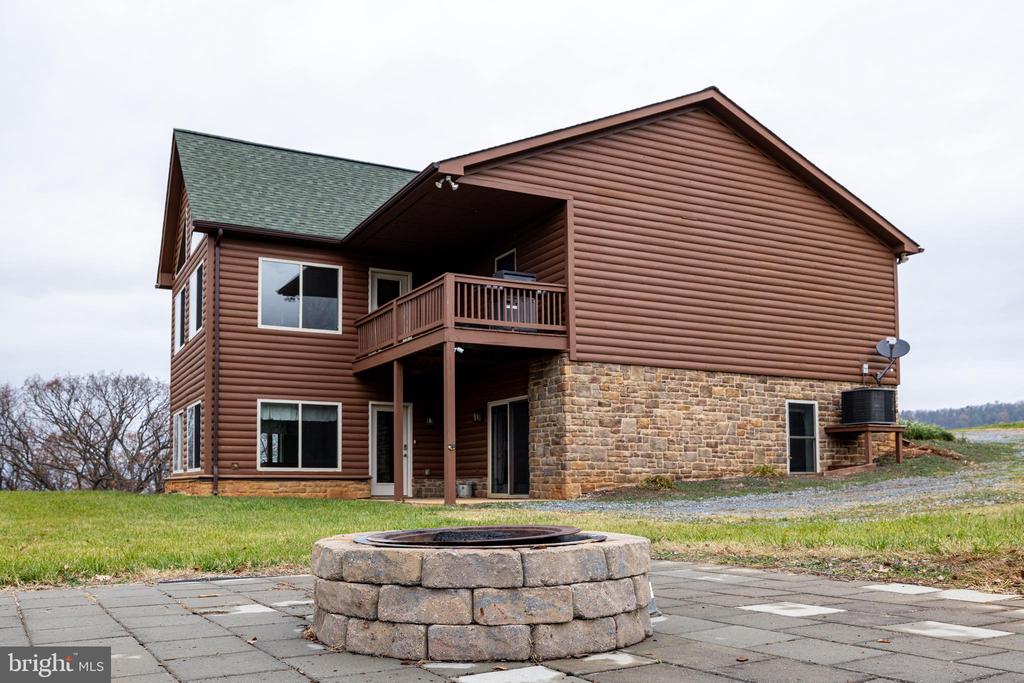 2225 VALLEY BURG RD
