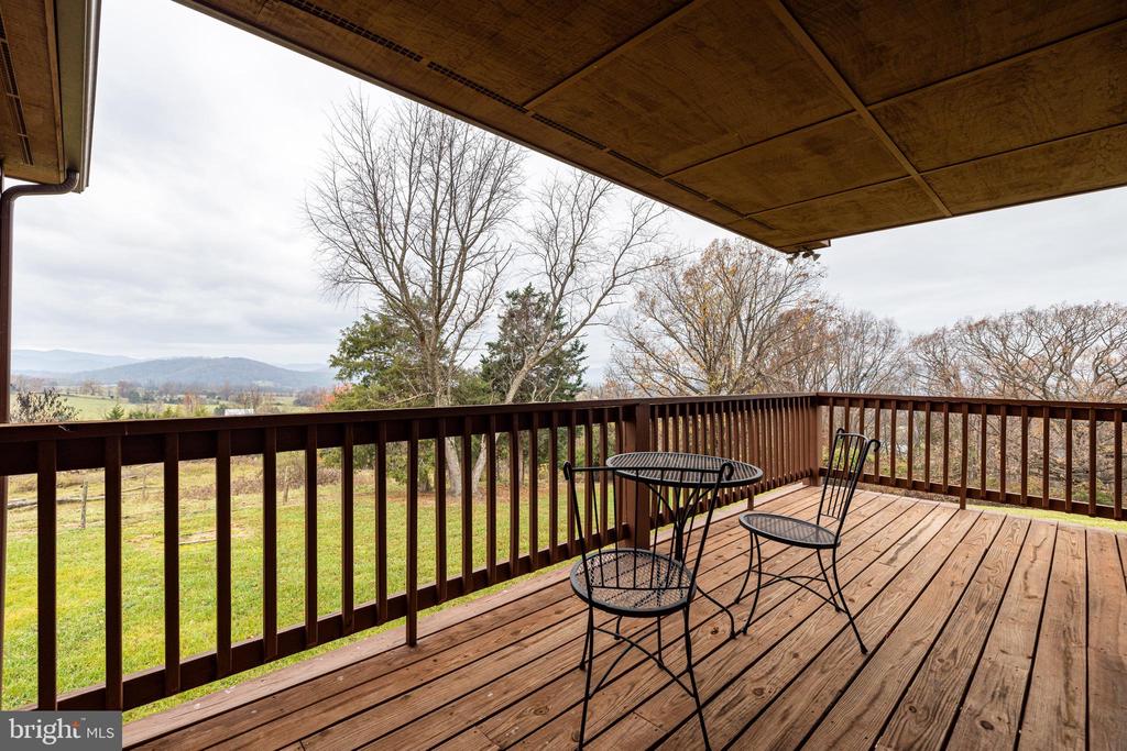 2225 VALLEY BURG RD