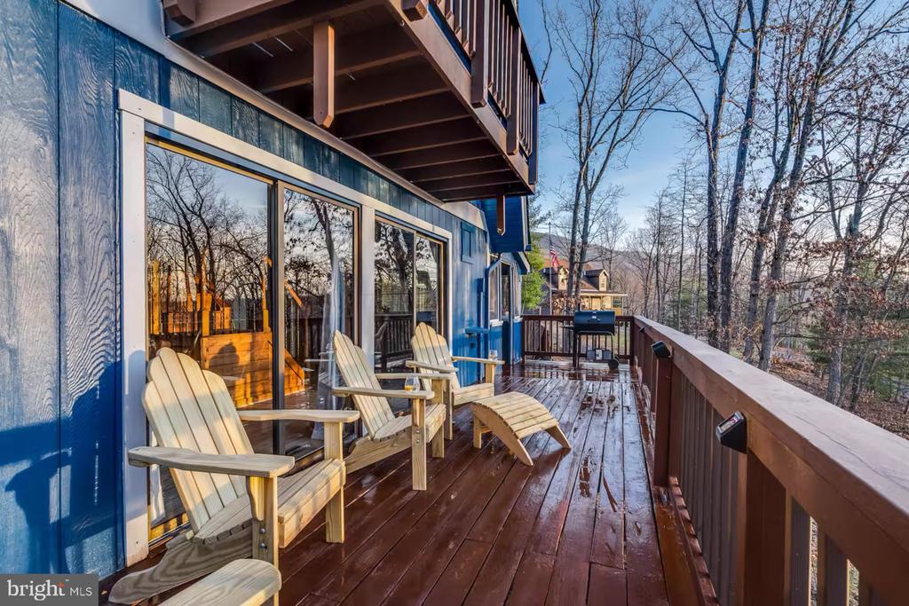 137 PARK VIEW LN