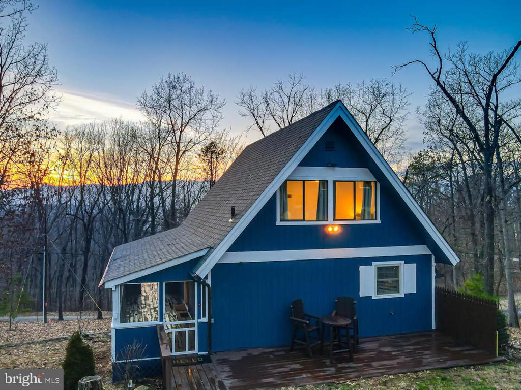 137 PARK VIEW LN