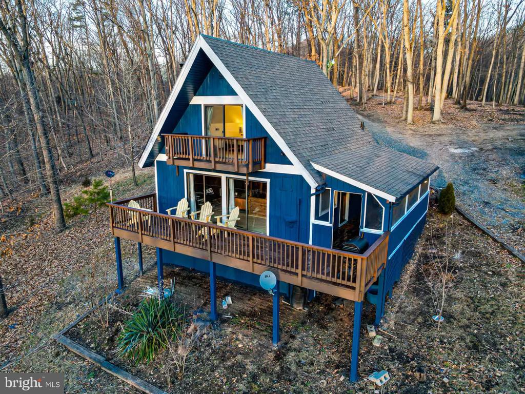 137 PARK VIEW LN