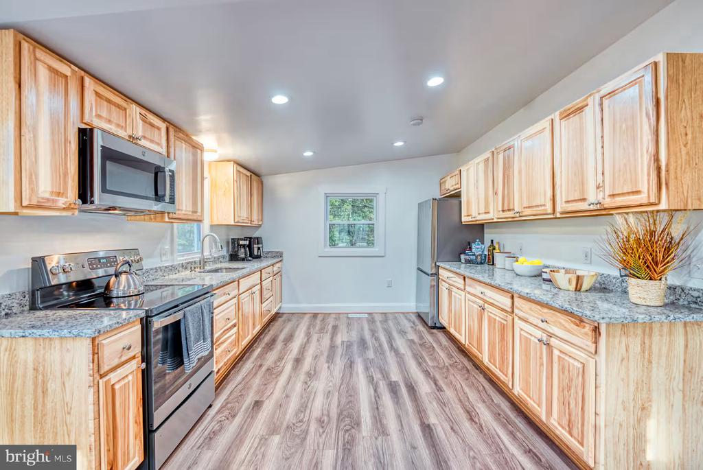 218 N VIEW DR