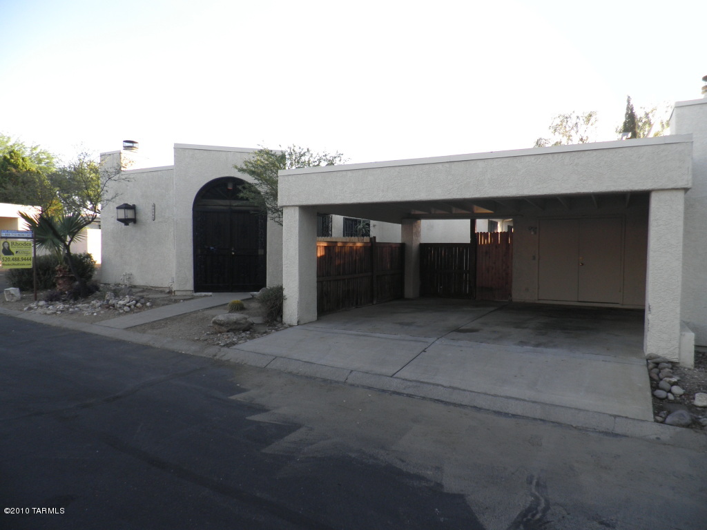 3249 N Glen Creek