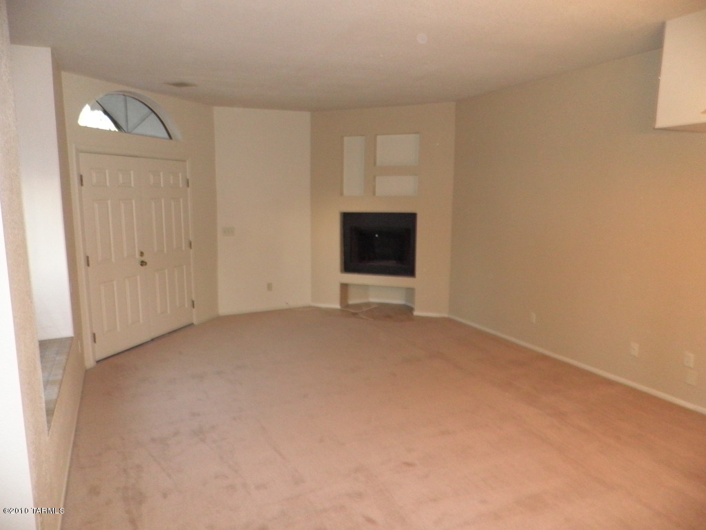 3249 N Glen Creek