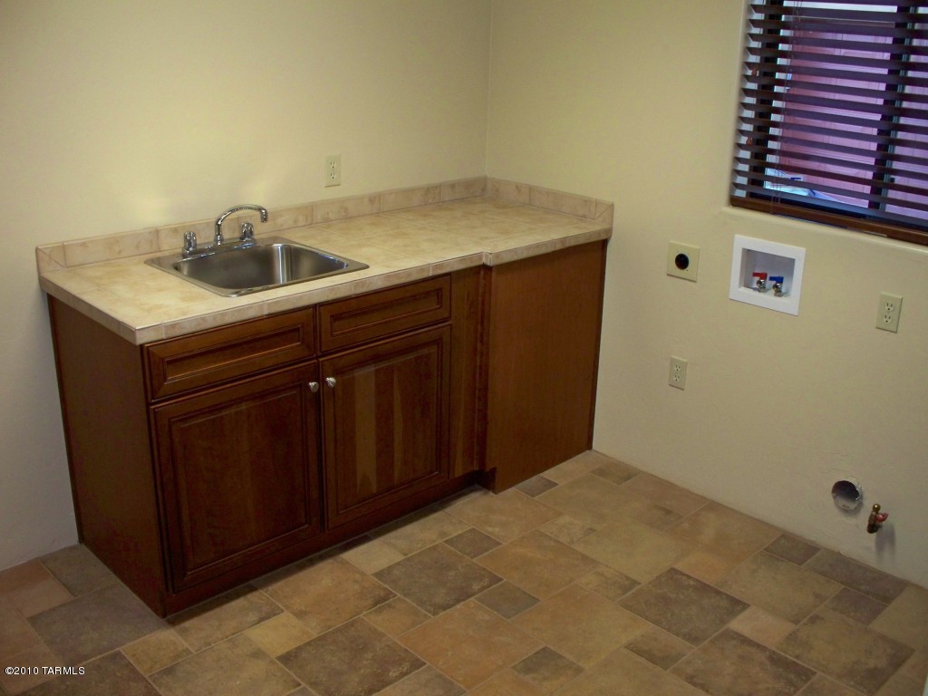 11529 N Moon Ranch