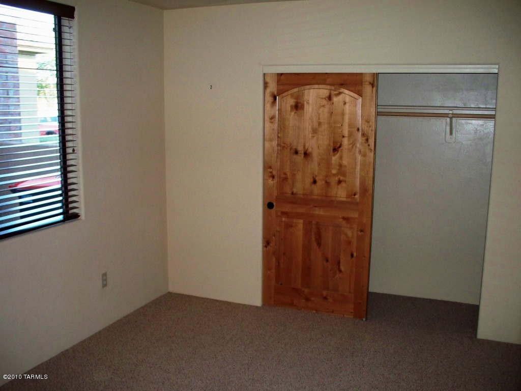 11529 N Moon Ranch