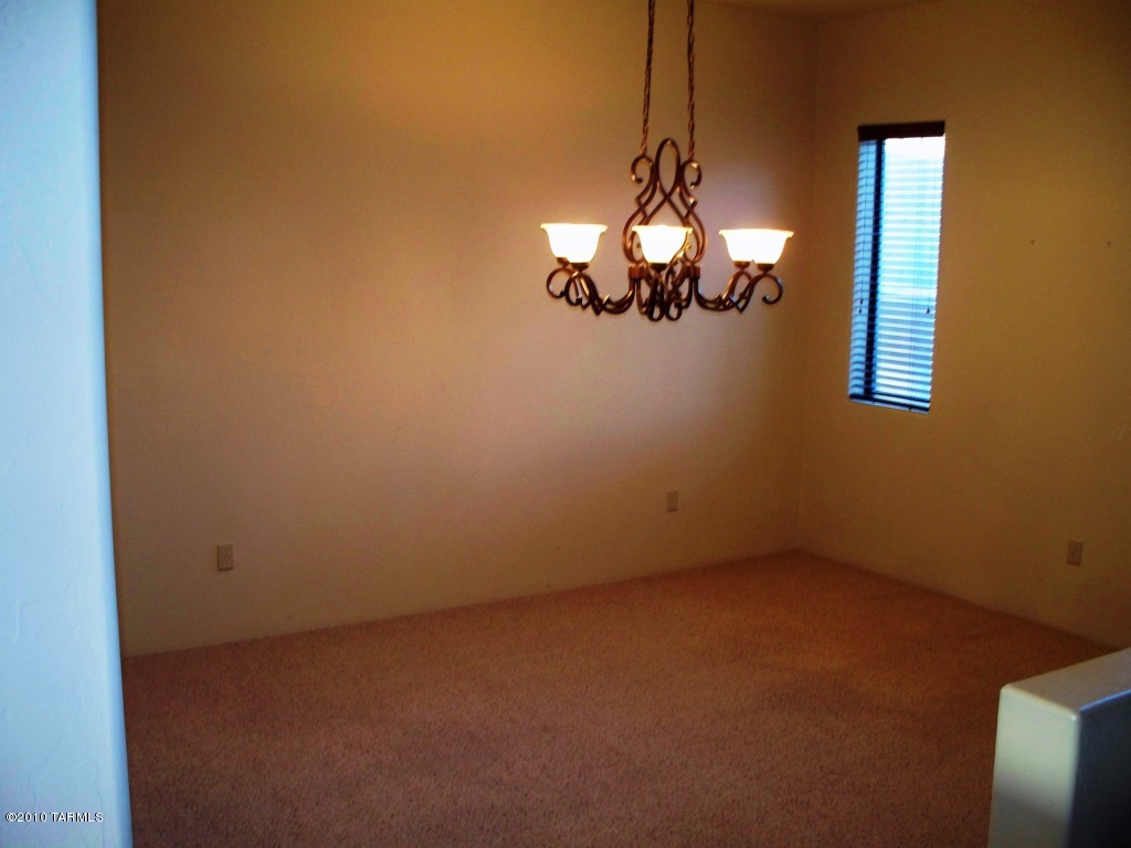 11529 N Moon Ranch