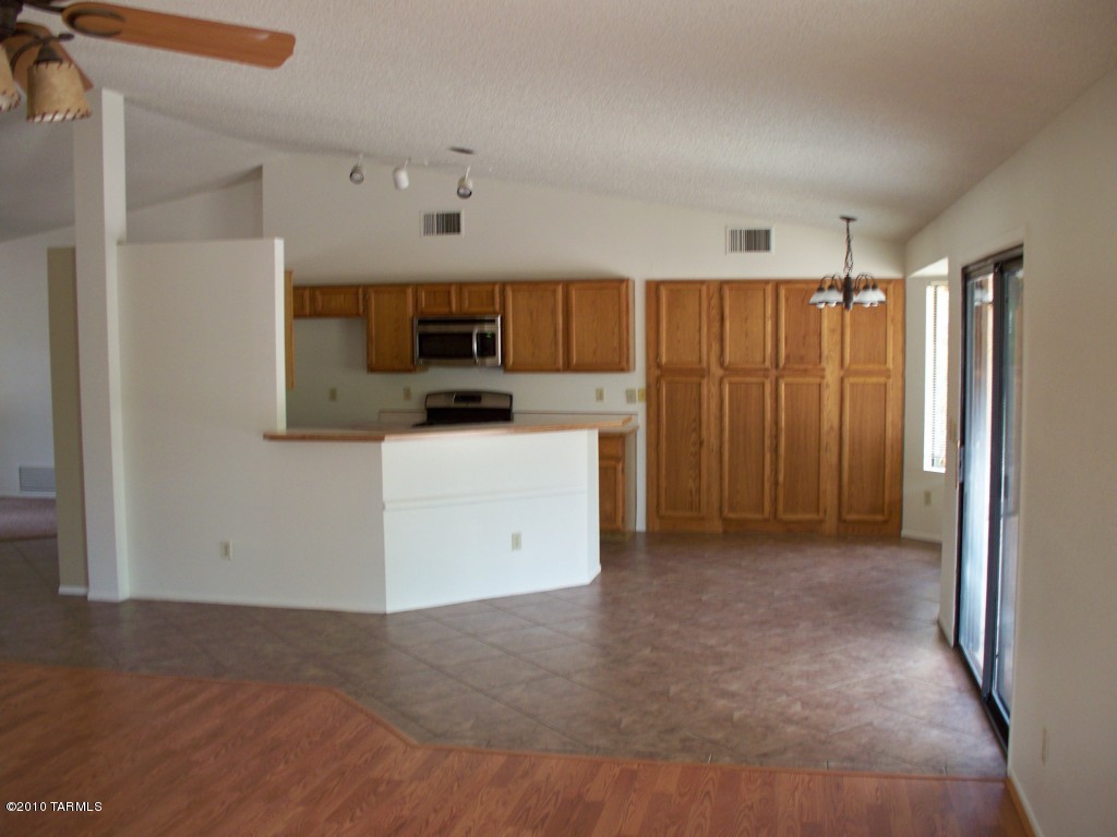 4739 W Daphne Lane