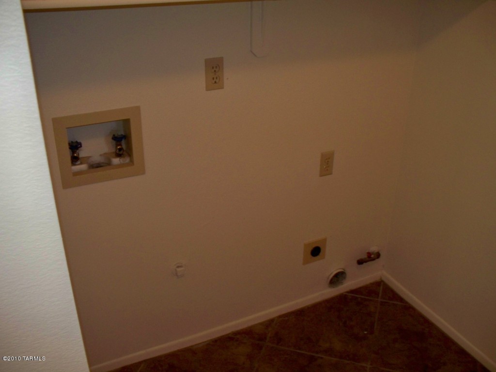 4739 W Daphne Lane