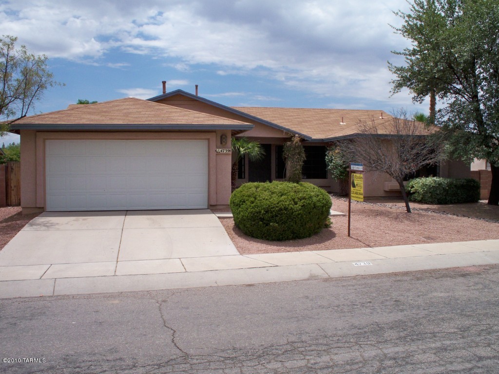 4739 W Daphne Lane