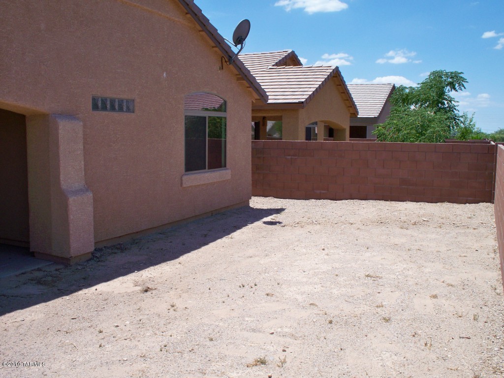 4021 E Stony Meadow Drive