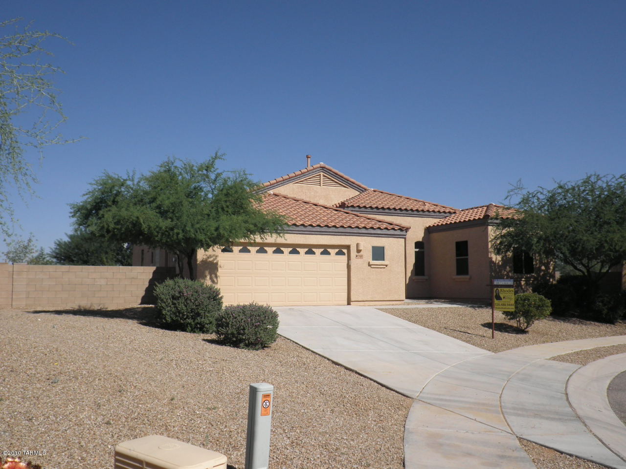 7400 S Climbing Ivy Drive