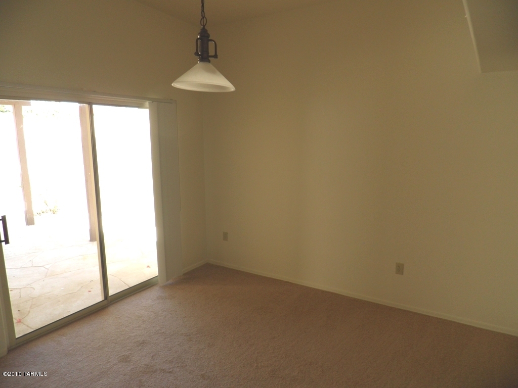 1280 W Crystalline Way
