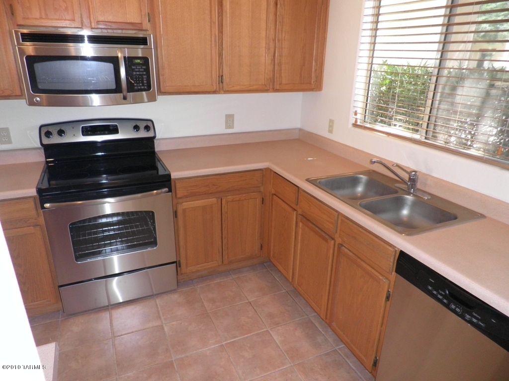 1280 W Crystalline Way