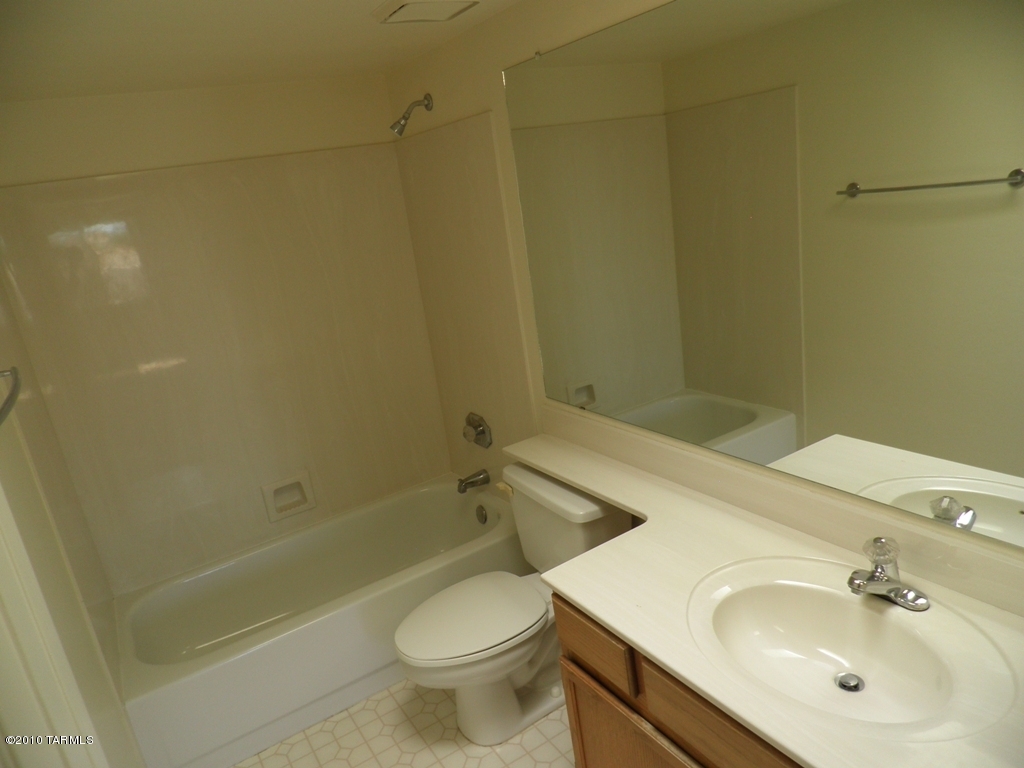 1280 W Crystalline Way