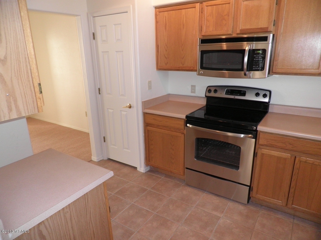 1280 W Crystalline Way