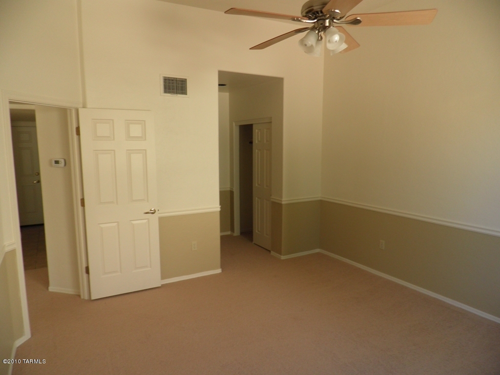 1280 W Crystalline Way