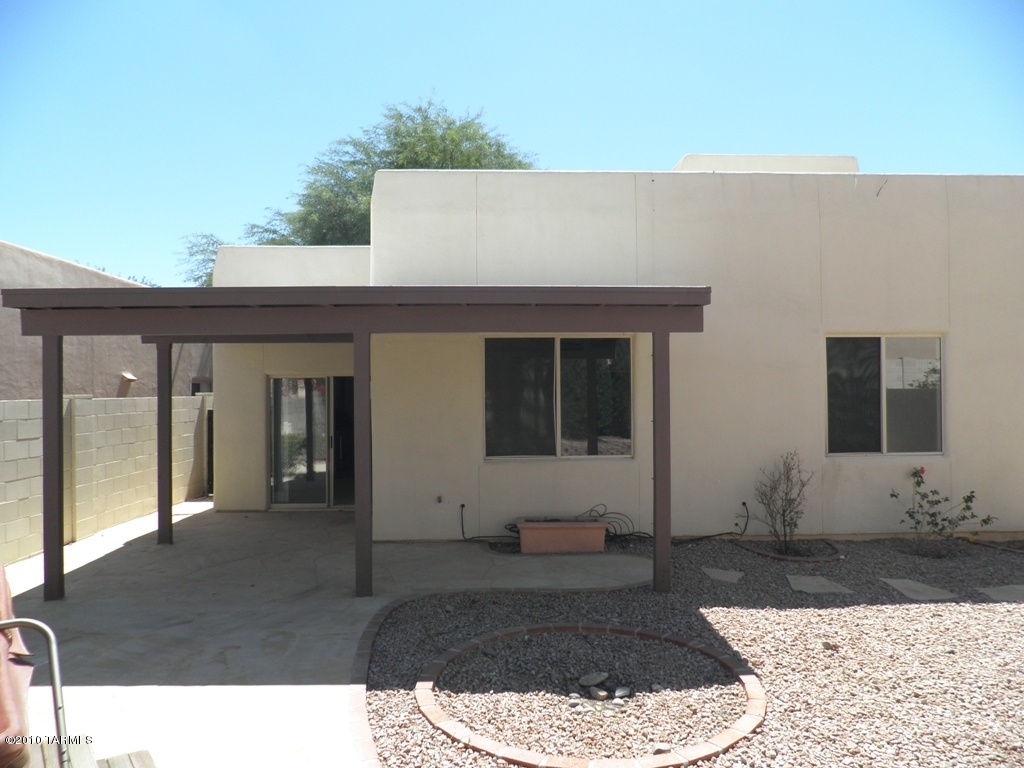 1280 W Crystalline Way