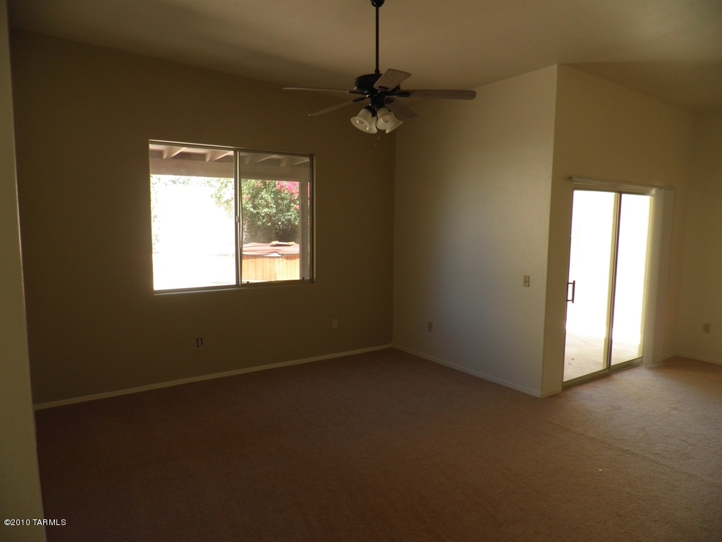 1280 W Crystalline Way