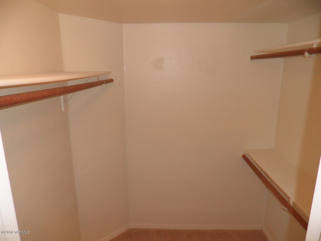 1280 W Crystalline Way