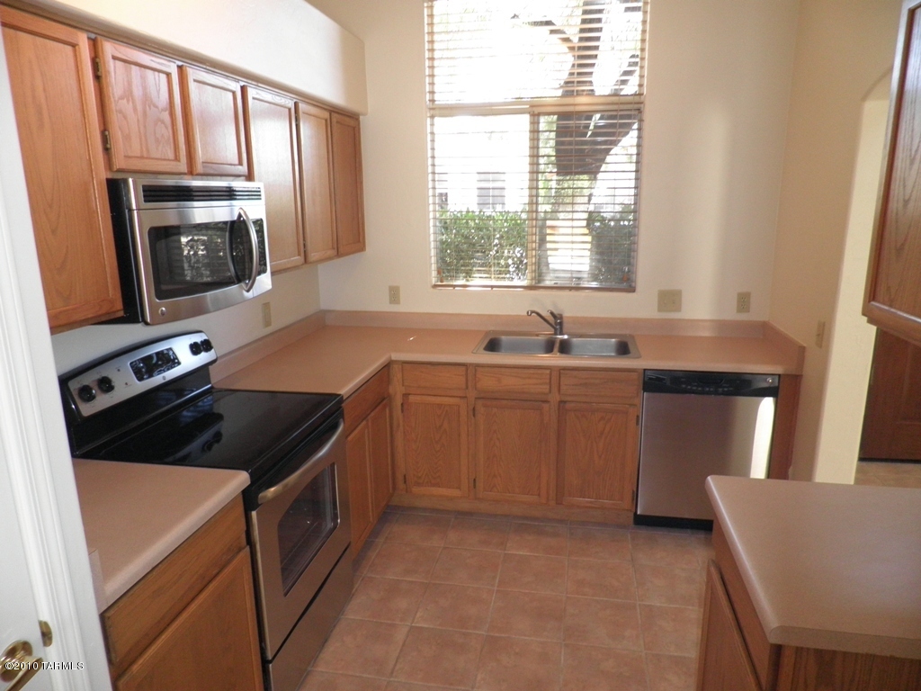 1280 W Crystalline Way