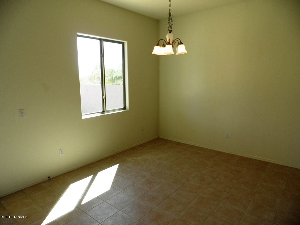 4915 W New Shadow Way