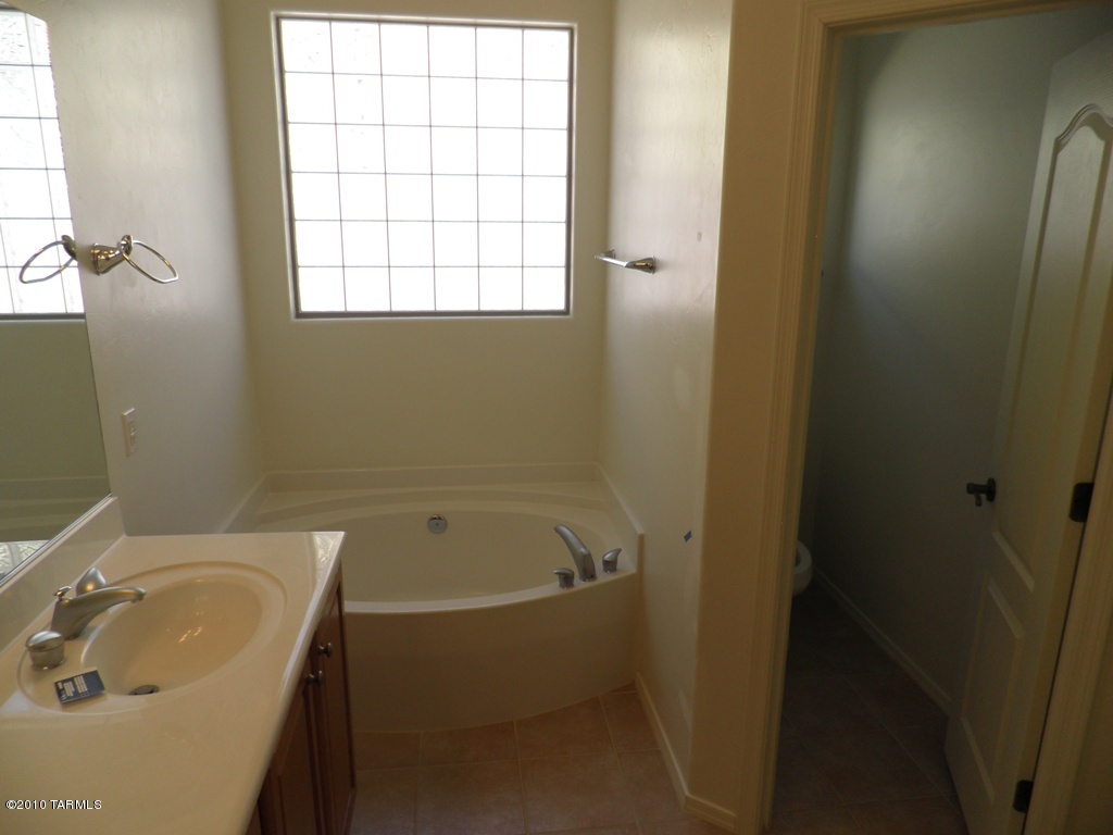 4915 W New Shadow Way