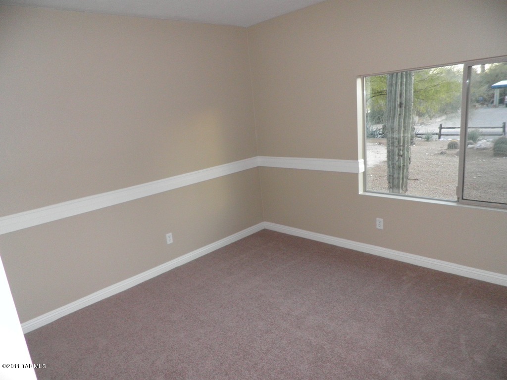 1422 W Avenida De Las Americas