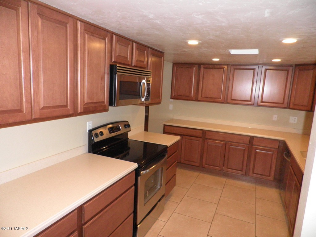 1422 W Avenida De Las Americas
